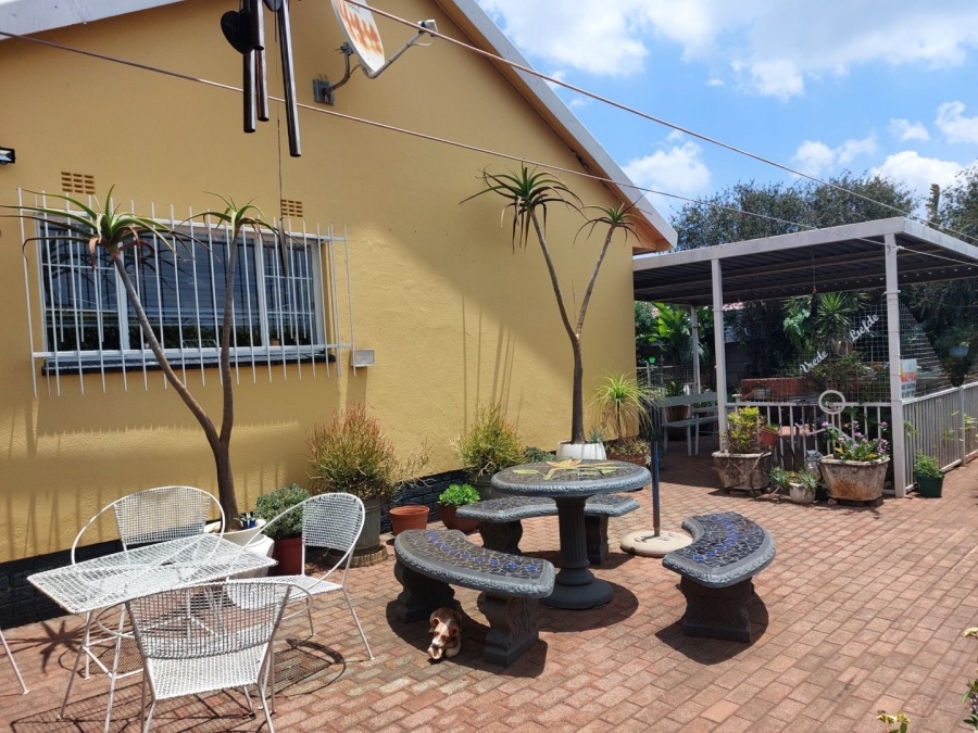 3 Bedroom Property for Sale in Helikonpark Gauteng