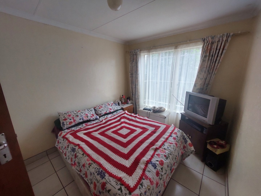 3 Bedroom Property for Sale in Helikonpark Gauteng