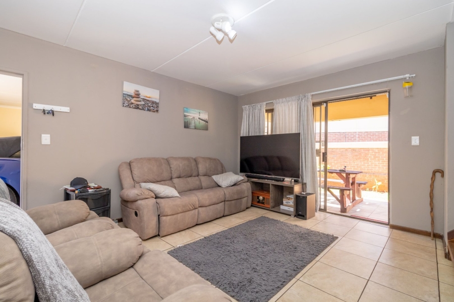 2 Bedroom Property for Sale in Sugar Bush Estate Gauteng