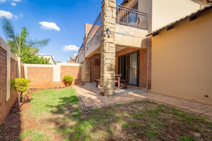 2 Bedroom Property for Sale in Sugar Bush Estate Gauteng