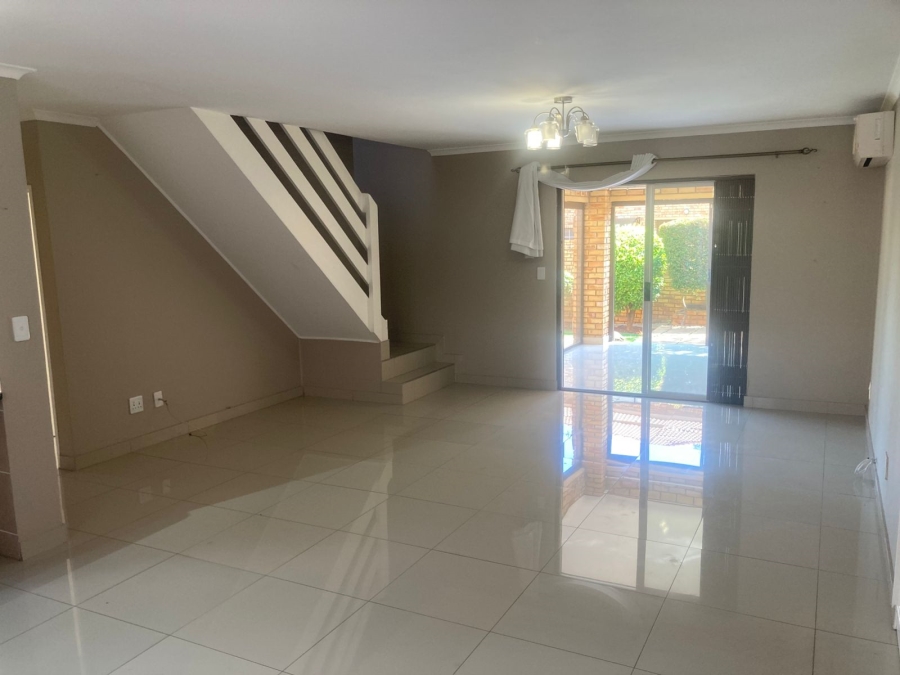 4 Bedroom Property for Sale in Willowbrook Gauteng