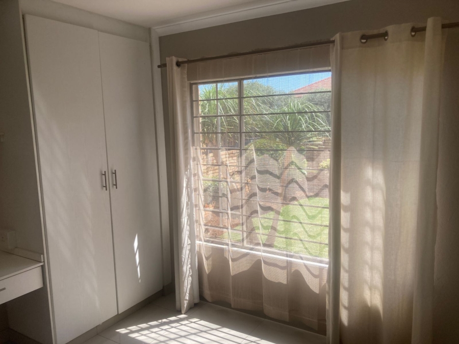 4 Bedroom Property for Sale in Willowbrook Gauteng