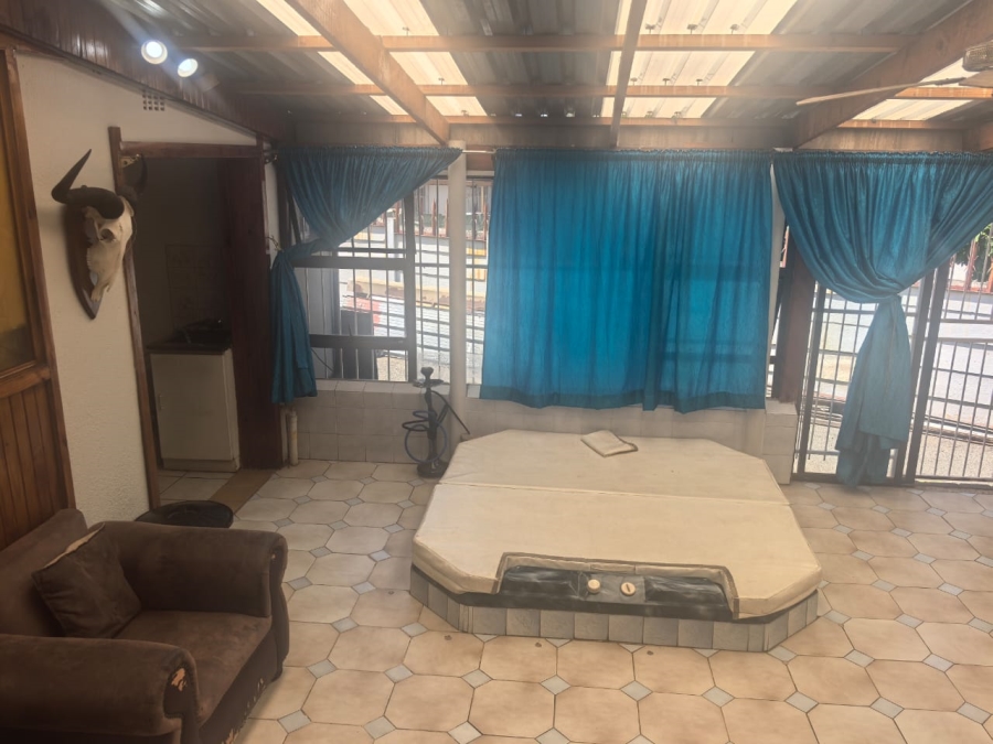 3 Bedroom Property for Sale in Roodepoort West Gauteng