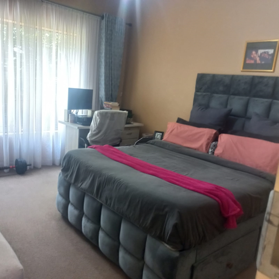 2 Bedroom Property for Sale in Willowbrook Gauteng