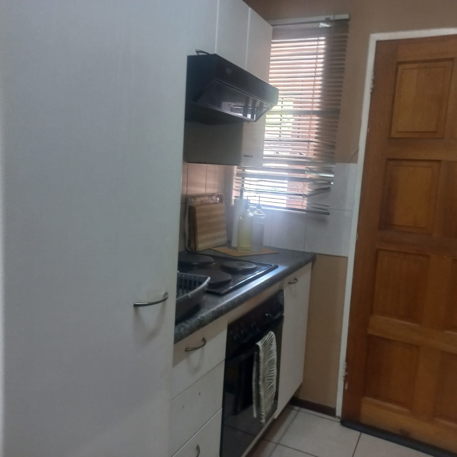2 Bedroom Property for Sale in Willowbrook Gauteng