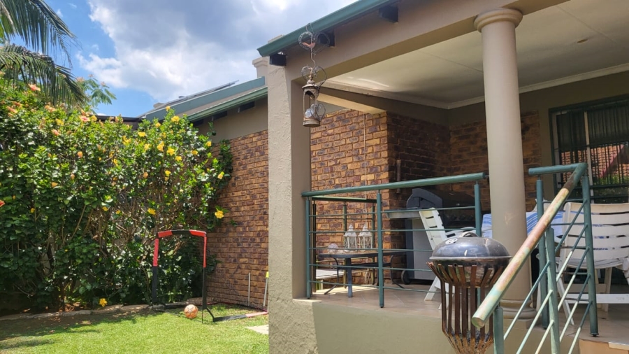 3 Bedroom Property for Sale in Honeydew Ridge Gauteng