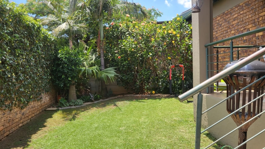 3 Bedroom Property for Sale in Honeydew Ridge Gauteng