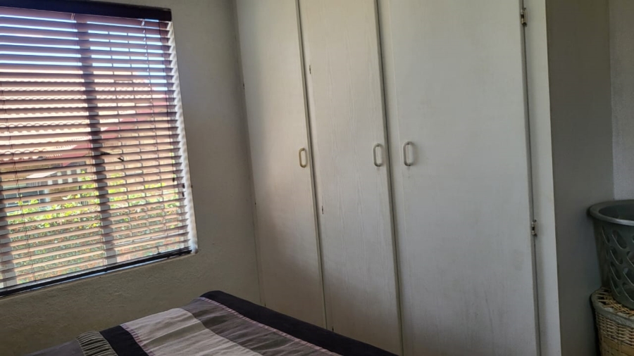 3 Bedroom Property for Sale in Honeydew Ridge Gauteng