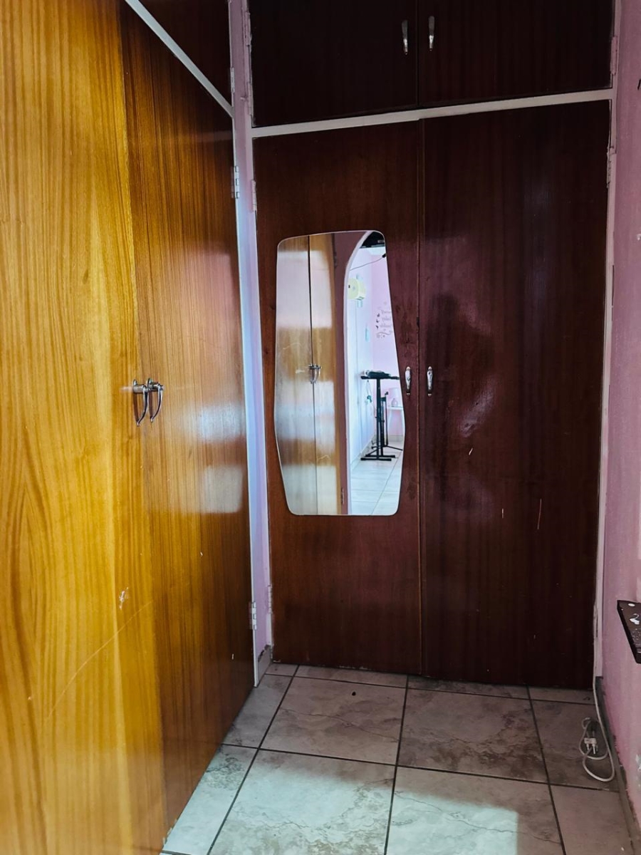 4 Bedroom Property for Sale in Robinpark Gauteng