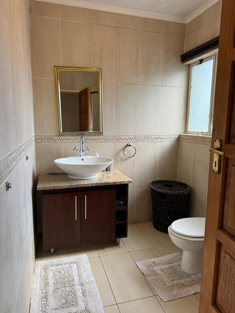 4 Bedroom Property for Sale in Robinpark Gauteng