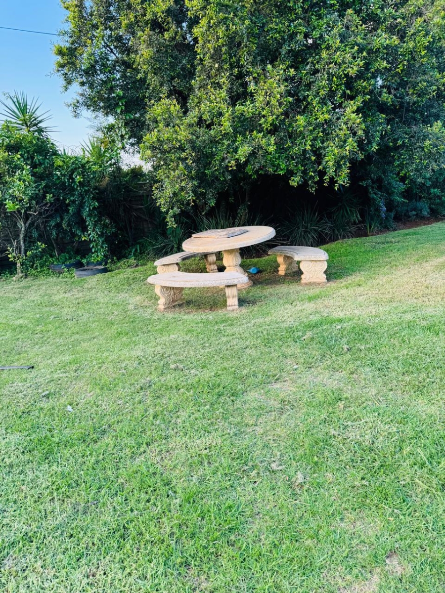 4 Bedroom Property for Sale in Robinpark Gauteng