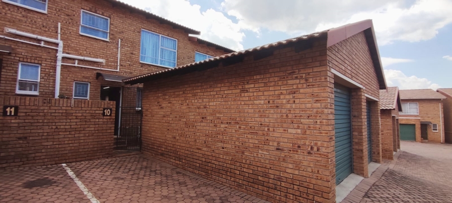 2 Bedroom Property for Sale in Rangeview Gauteng