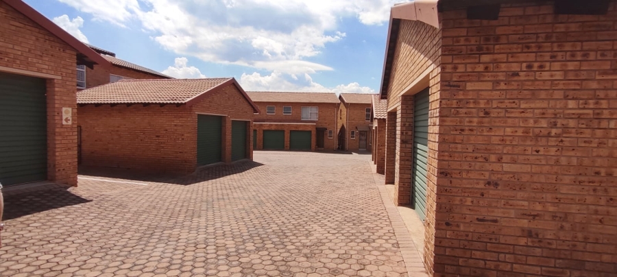 2 Bedroom Property for Sale in Rangeview Gauteng