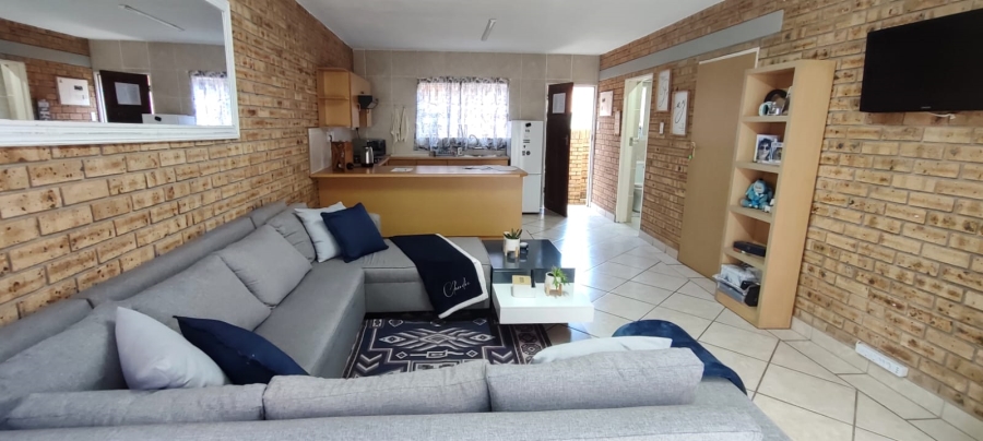 2 Bedroom Property for Sale in Rangeview Gauteng