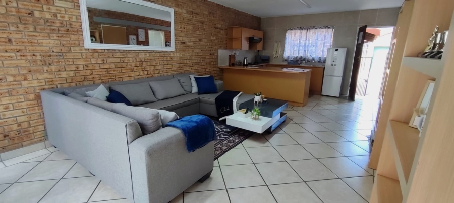 2 Bedroom Property for Sale in Rangeview Gauteng