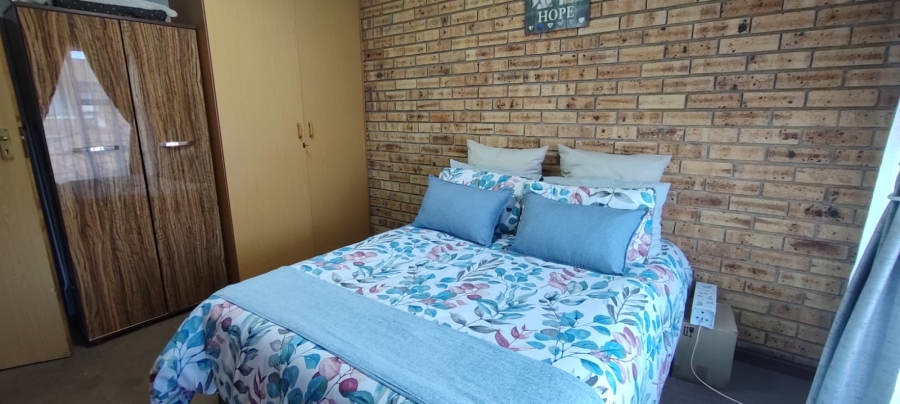 2 Bedroom Property for Sale in Rangeview Gauteng