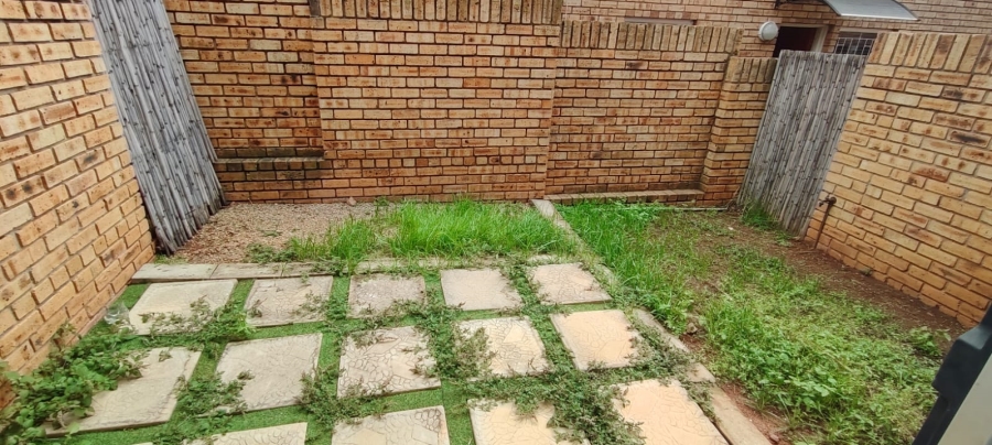 2 Bedroom Property for Sale in Rangeview Gauteng