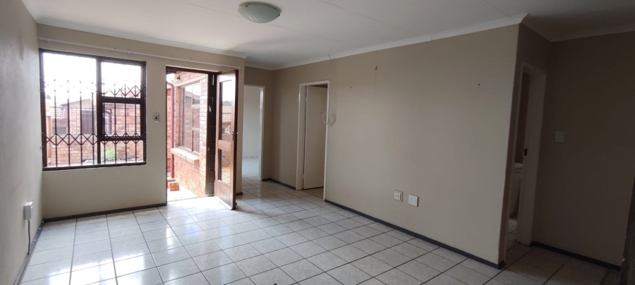 2 Bedroom Property for Sale in Rangeview Gauteng