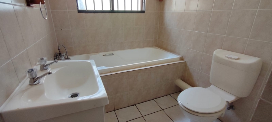 2 Bedroom Property for Sale in Rangeview Gauteng