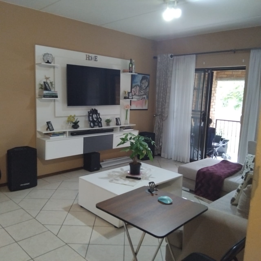 2 Bedroom Property for Sale in Willowbrook Gauteng