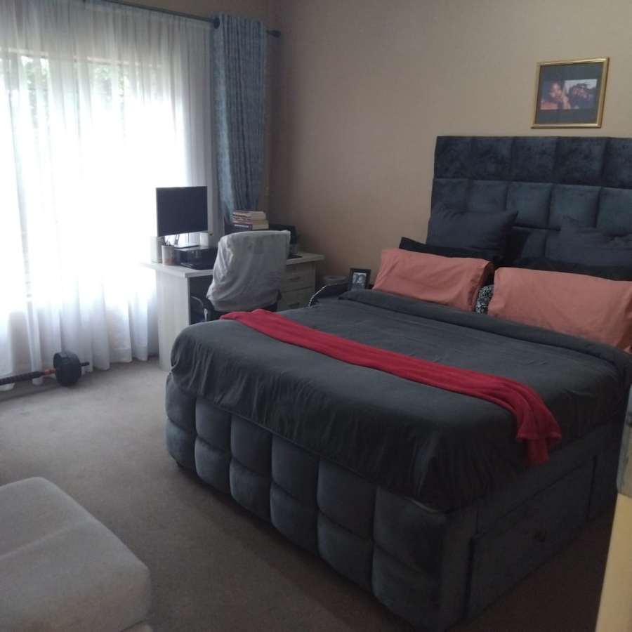 2 Bedroom Property for Sale in Willowbrook Gauteng
