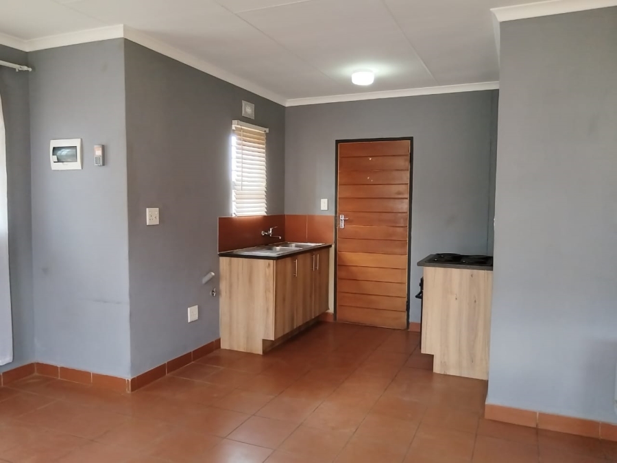 2 Bedroom Property for Sale in Protea Glen Gauteng