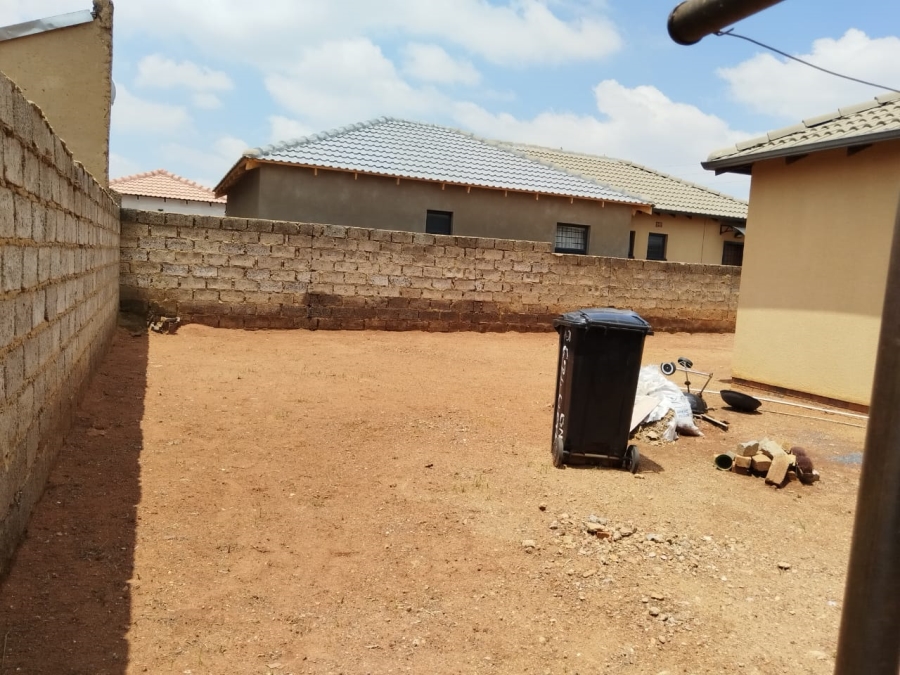 2 Bedroom Property for Sale in Protea Glen Gauteng