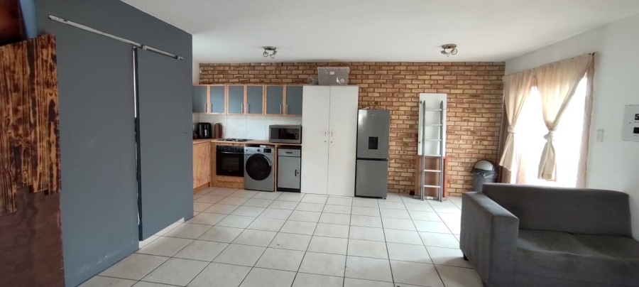 2 Bedroom Property for Sale in Eike Park Gauteng