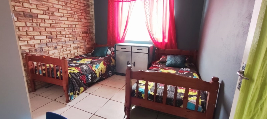 2 Bedroom Property for Sale in Eike Park Gauteng