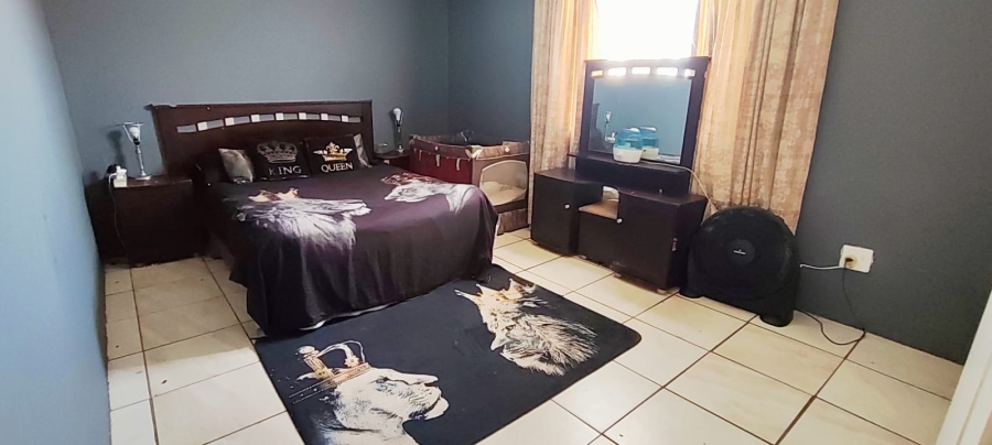 2 Bedroom Property for Sale in Eike Park Gauteng
