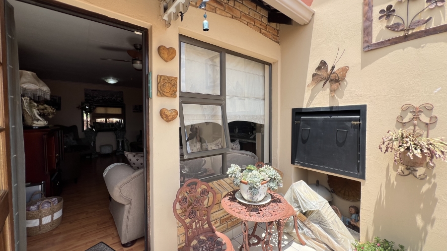 2 Bedroom Property for Sale in Randpoort Gauteng