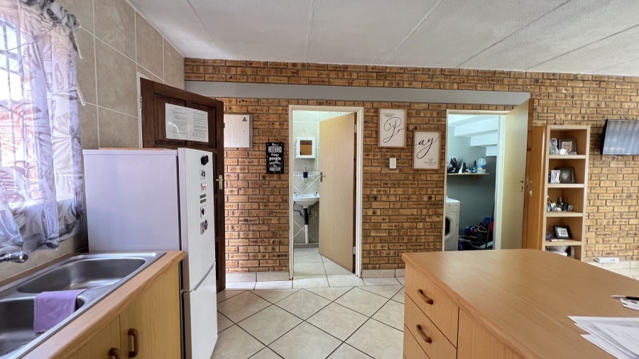 2 Bedroom Property for Sale in Rangeview Gauteng