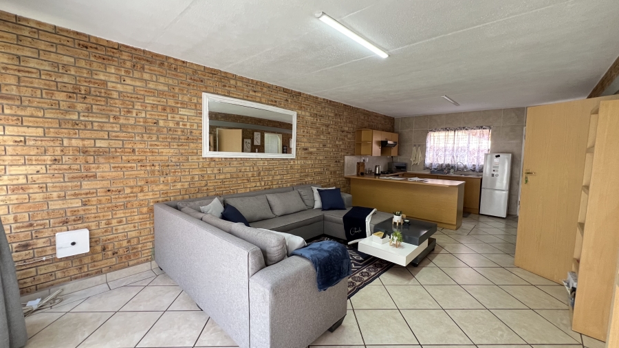 2 Bedroom Property for Sale in Rangeview Gauteng