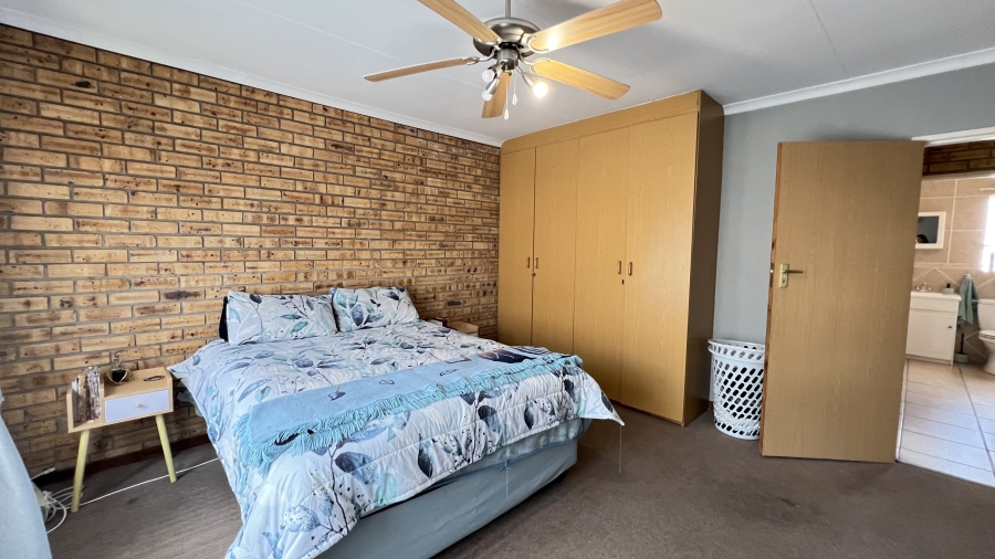 2 Bedroom Property for Sale in Rangeview Gauteng