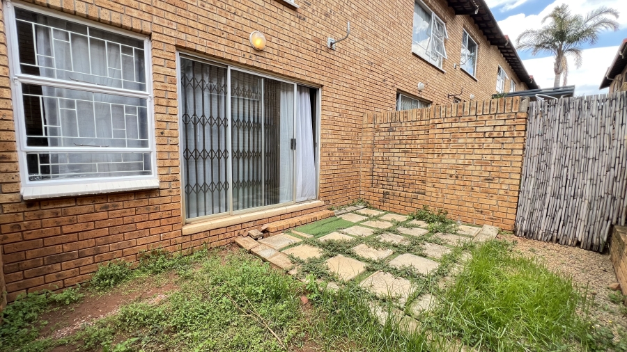 2 Bedroom Property for Sale in Rangeview Gauteng