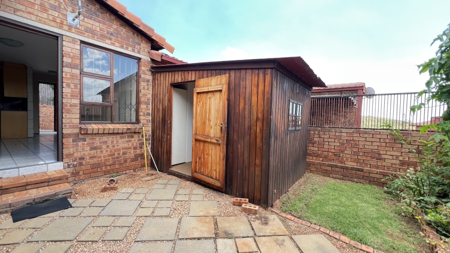 2 Bedroom Property for Sale in Rangeview Gauteng