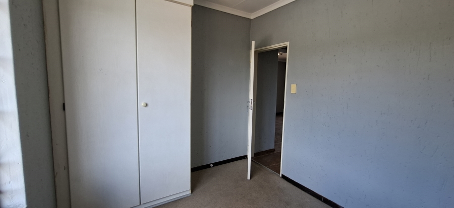 2 Bedroom Property for Sale in Sugar Bush Estate Gauteng