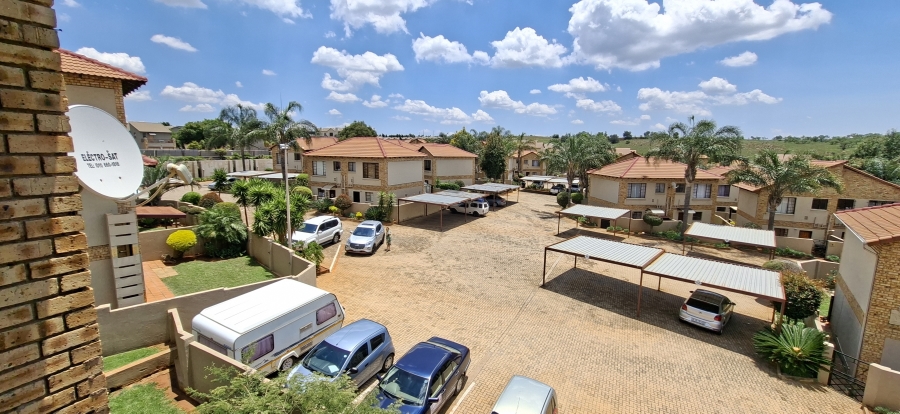 2 Bedroom Property for Sale in Sugar Bush Estate Gauteng