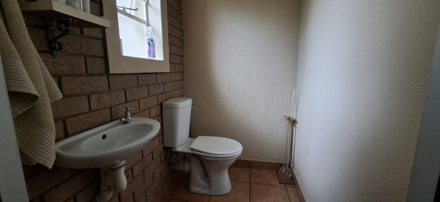 To Let 2 Bedroom Property for Rent in Noordheuwel Gauteng