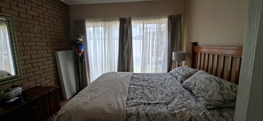 To Let 2 Bedroom Property for Rent in Noordheuwel Gauteng