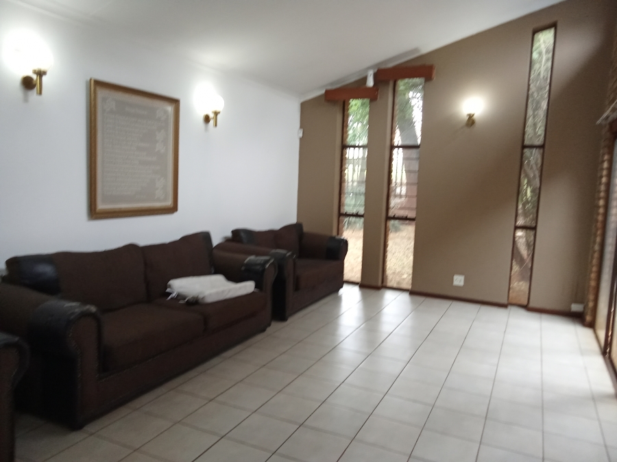 4 Bedroom Property for Sale in Wilro Park Gauteng