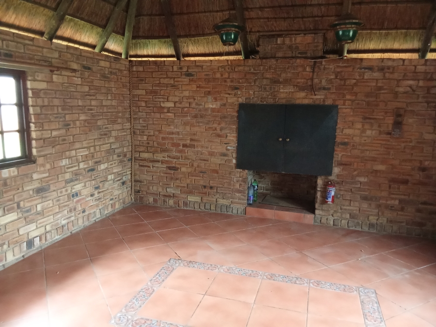 4 Bedroom Property for Sale in Wilro Park Gauteng