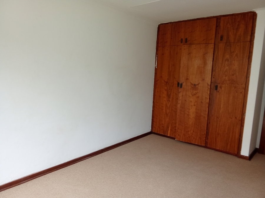 4 Bedroom Property for Sale in Wilro Park Gauteng