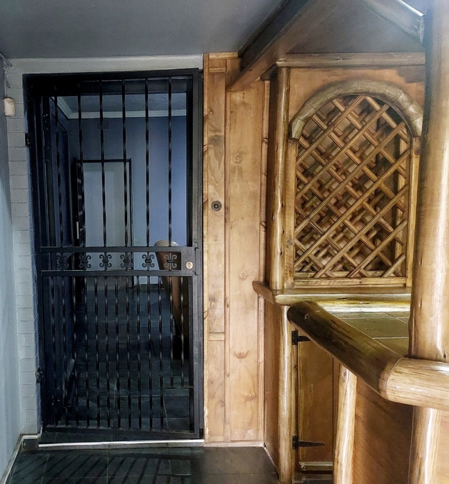 3 Bedroom Property for Sale in Greenhills Gauteng