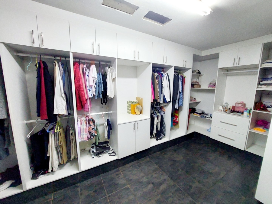 3 Bedroom Property for Sale in Greenhills Gauteng