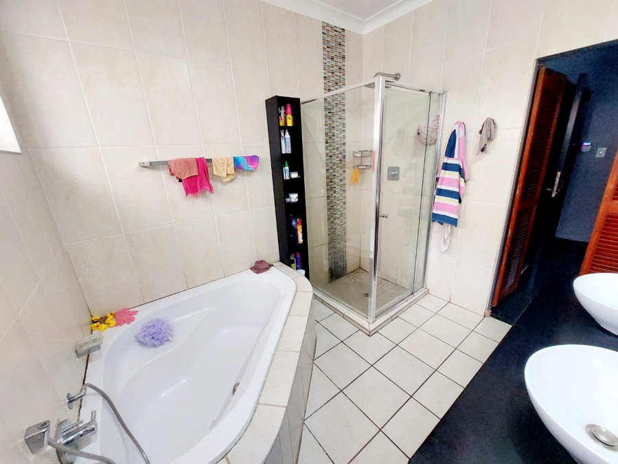 3 Bedroom Property for Sale in Greenhills Gauteng