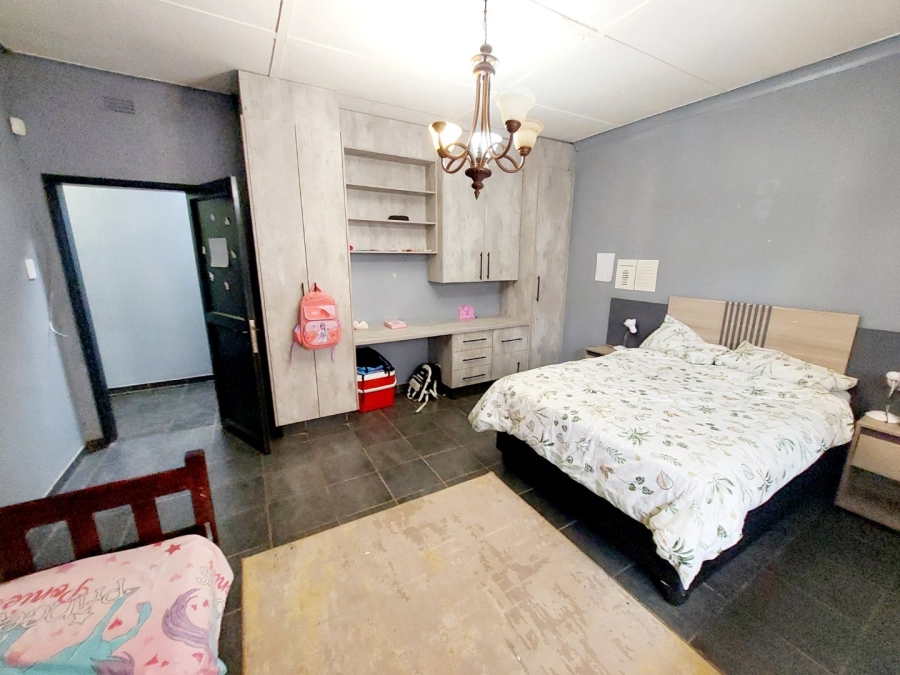 3 Bedroom Property for Sale in Greenhills Gauteng