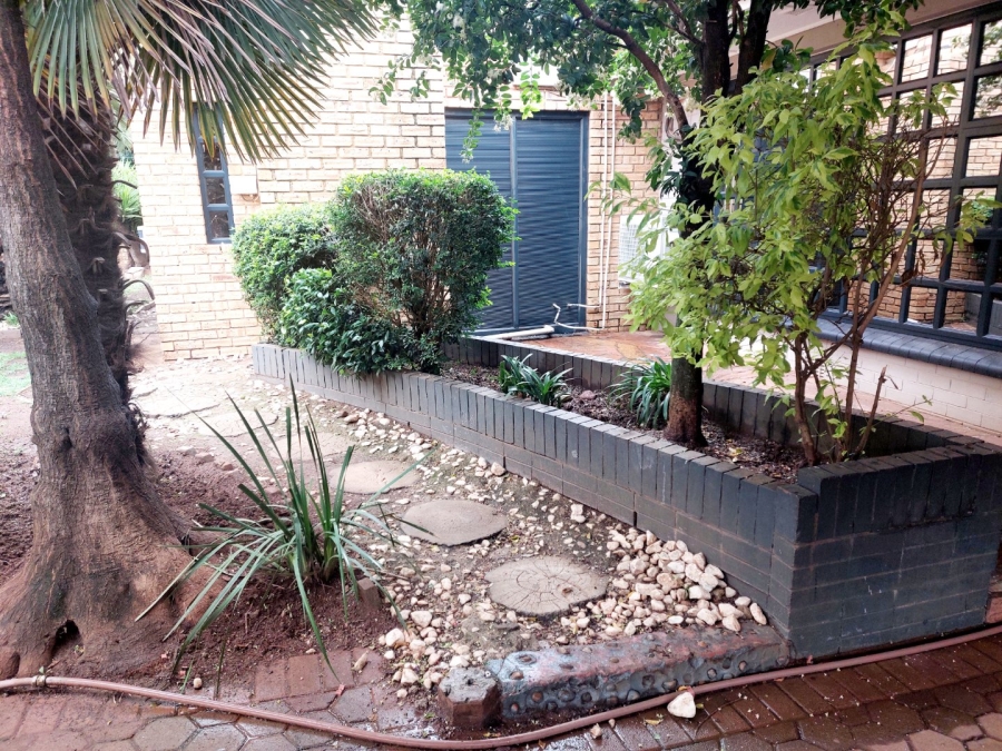 3 Bedroom Property for Sale in Greenhills Gauteng
