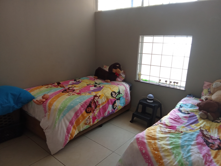 2 Bedroom Property for Sale in Florida Park Gauteng