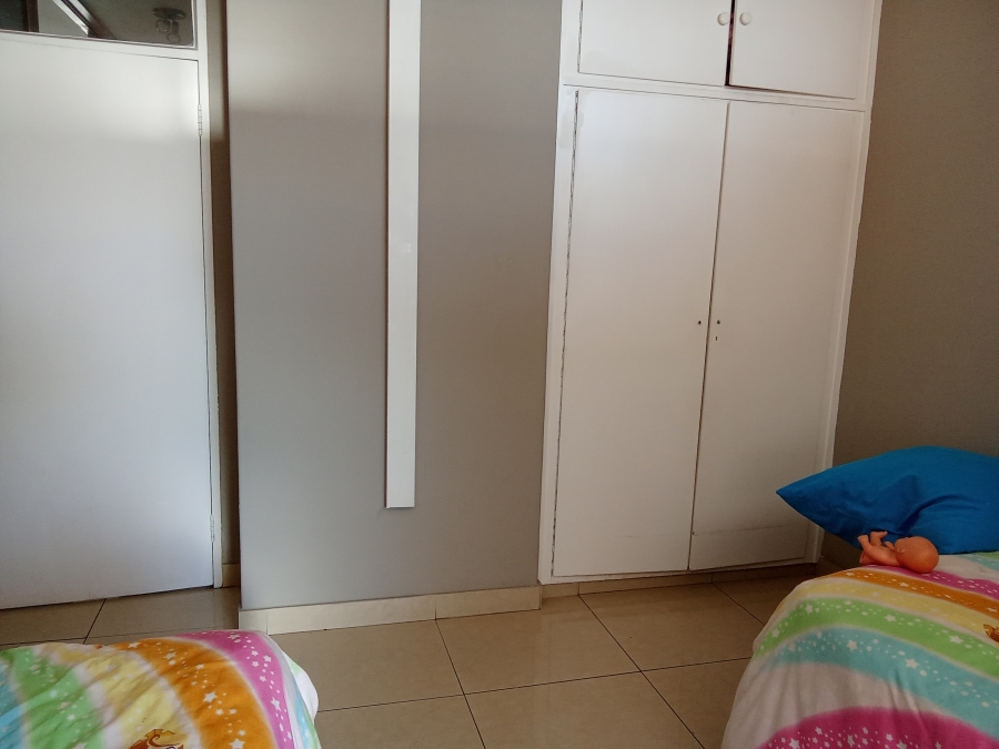 2 Bedroom Property for Sale in Florida Park Gauteng